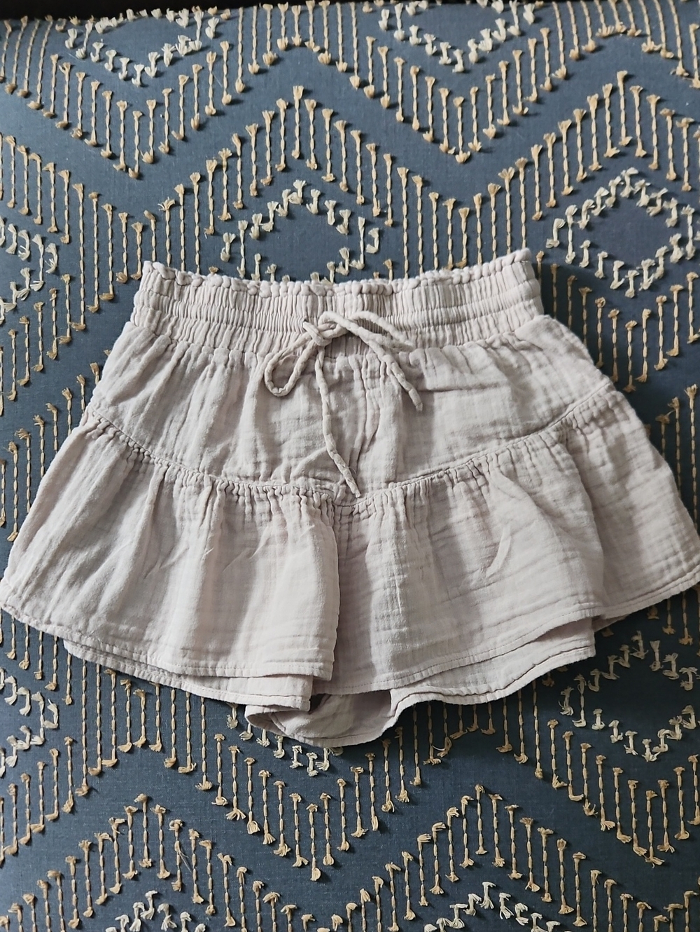 Aeropostale Light Khaki Elastic Waist Ruffle Shorts